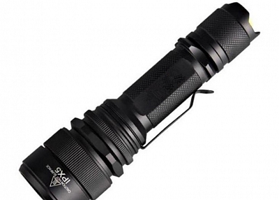 Tactical 800 lumen LED flashlight