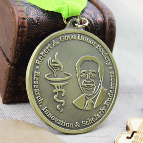 Custom Award Medals for Innovation and Scholarly Endeavors