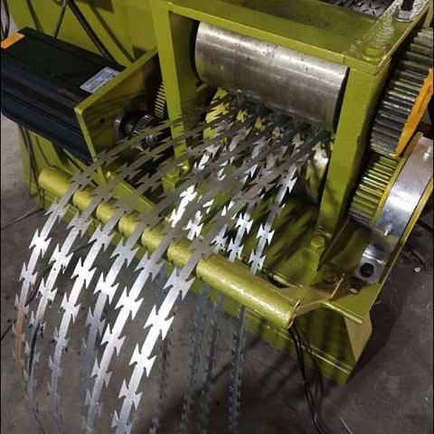 Razor Barbed Wire Machine