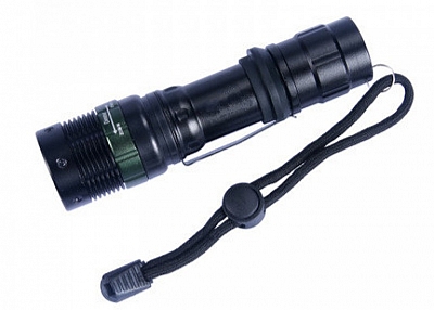 800 lumen Adjustable Beam LED flashlight 