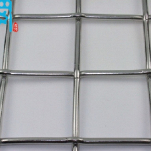 Lock crimped wire mesh