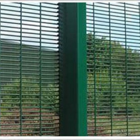 358 Anti Climb Mesh Fence