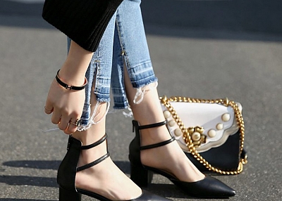   THICK HEELED SIDE POINTED WOMEN SANDALS