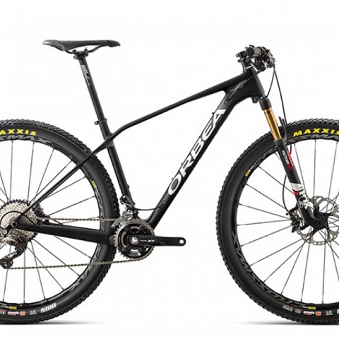 2017 Orbea Alma 27 M10 Mountain Bike (ARIZASPORT)