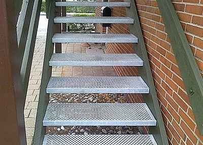 Traction-Grip Stair Treads