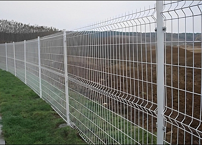 Curved Welded Wire Mesh Fence