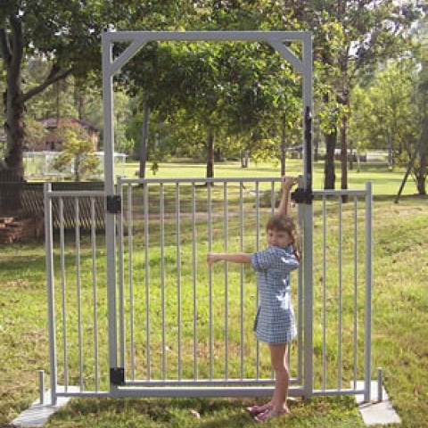 Portable Pool Fence