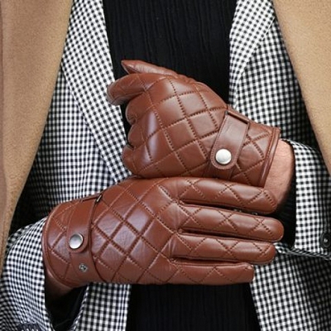 How to maintain leather gloves?