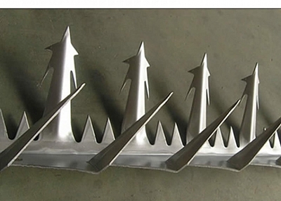 Fencing Spikes