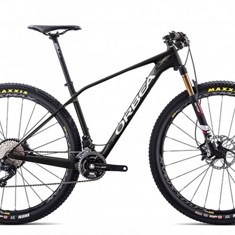 2017 Orbea Alma 29 M-Pro Mountain Bike (ARIZASPORT)