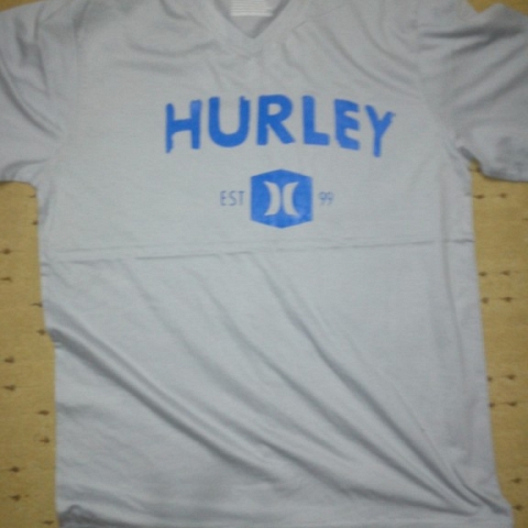 HURLEY T-Shirt Colors & Print