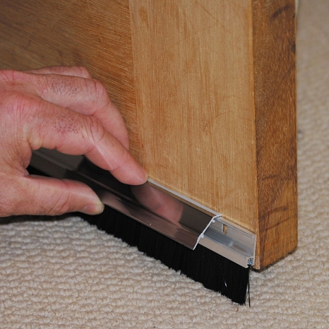 How to Install Door Sweeps For Exterior Doors? AOQUN